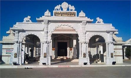 gomatgiri digamber jain temple